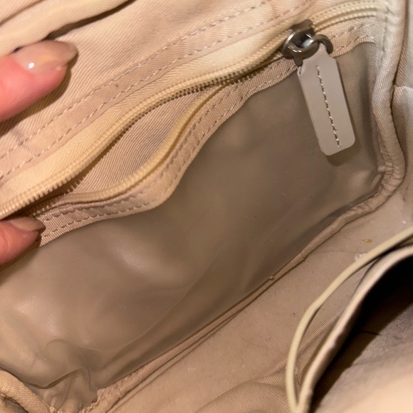 Monos Metro Backpack Beige (slightly used) - Picture 9 of 12